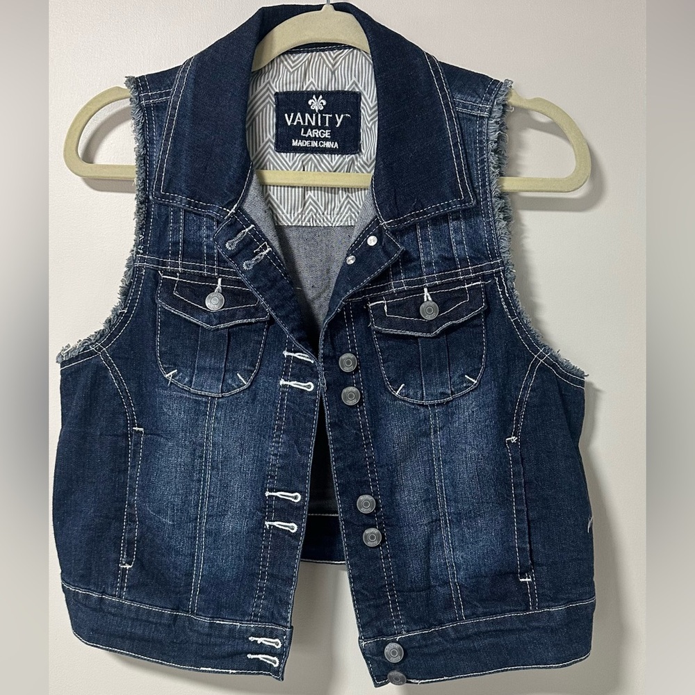Vanity Denim Vest Size L *NWOT